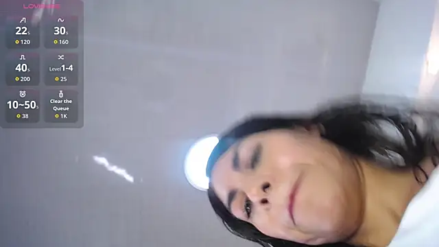 Snapshot of Melodi_Roux chatting on 01-14-26, 01:28 Melodi Roux online show from 01-14-26, 01:28