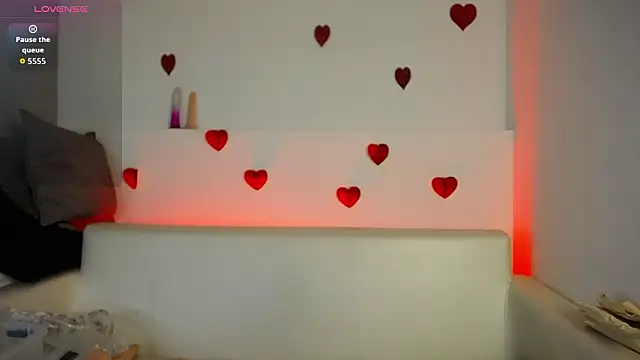 Snapshot of Melodi_Roux chatting on 03-02-26, 01:18 Melodi Roux online show from 03-02-26, 01:18