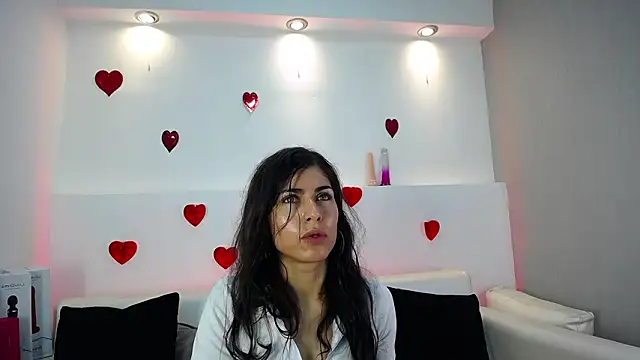 Snapshot of Melodi_Roux chatting on 03-06-26, 01:40 Melodi Roux online show from 03-06-26, 01:40