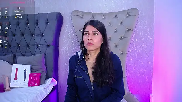 Snapshot of Melodi_Roux chatting on 03-08-26, 12:53 Melodi Roux online show from 03-08-26, 12:53