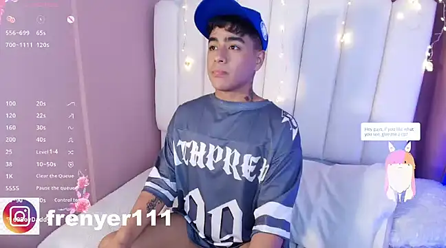 Snapshot of kiing_azahell chatting on 02-11-25, 04:44 kiing azahell online show from 02-11-25, 04:44