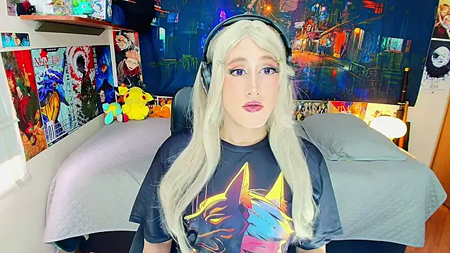 Snapshot of HakuRukushka chatting on 11-08-25, 08:18 HakuRukushka online show from 11-08-25, 08:18