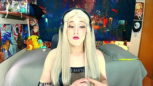 Snapshot of HakuRukushka chatting on 11-24-25, 08:30 HakuRukushka online show from 11-24-25, 08:30