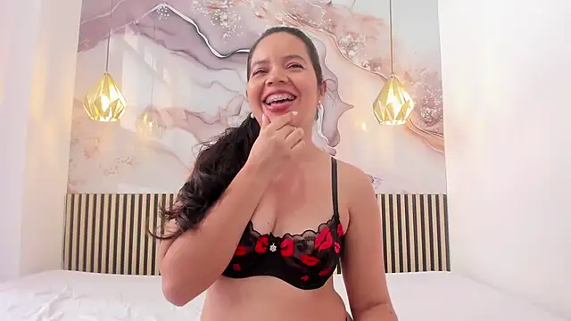 EvelynSweet1 online show from 11-25-25, 07:14