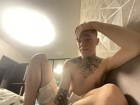 Snapshot of adolf_loo chatting on 12-25-24, 07:13 adolf loo online show from 12-25-24, 07:13