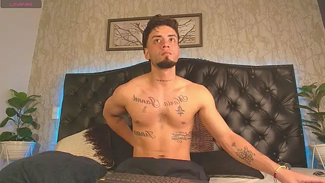 Snapshot of MattDevon chatting on 02-03-26, 06:40 MattDevon online show from 02-03-26, 06:40