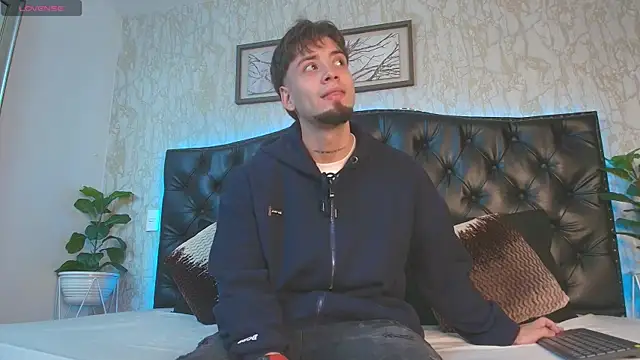 Snapshot of MattDevon chatting on 02-17-26, 03:36 MattDevon online show from 02-17-26, 03:36