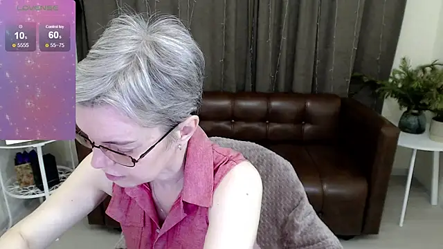 Cutie Erikaa1 online show from 01-15-25, 02:38