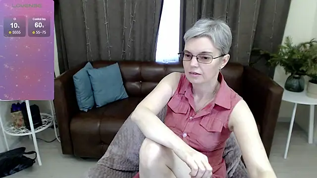 Cutie Erikaa1 online show from 01-15-25, 08:41