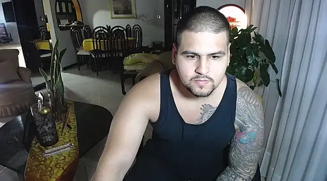 Snapshot of pitbullveryhot chatting on 02-18-25, 06:59 pitbullveryhot online show from 02-18-25, 06:59