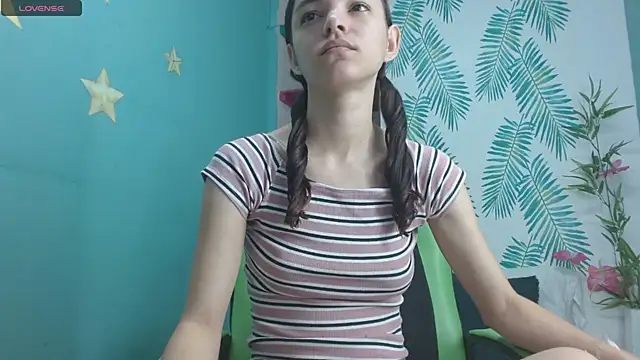 Mia-kalinfa online show from 01-03-25, 12:19