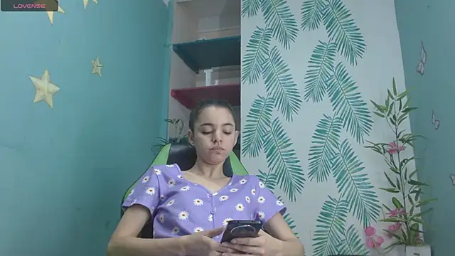 Mia-kalinfa online show from 01-07-25, 12:31