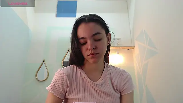 Mia-kalinfa online show from 02-11-25, 01:20