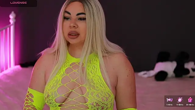 Snapshot of MissLilaa chatting on 12-21-24, 05:07 MissLilaa online show from 12-21-24, 05:07