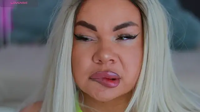 Snapshot of MissLilaa chatting on 01-16-25, 09:37 MissLilaa online show from 01-16-25, 09:37