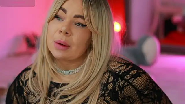 Snapshot of MissLilaa chatting on 03-16-25, 08:32 MissLilaa online show from 03-16-25, 08:32