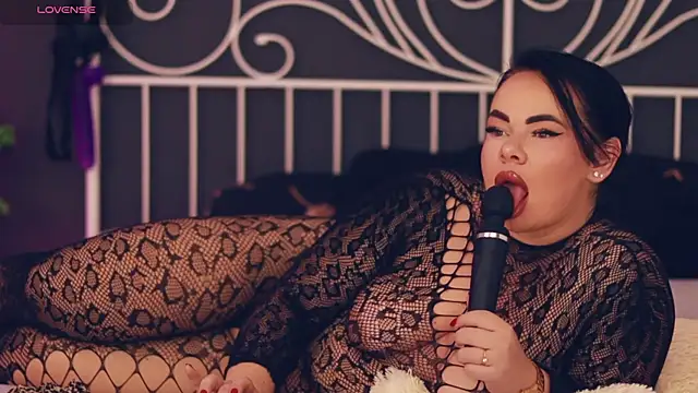 Snapshot of MissLilaa chatting on 11-21-25, 04:27 MissLilaa online show from 11-21-25, 04:27