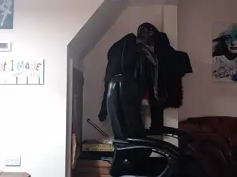 Snapshot of BettyDavisX chatting on 02-09-25, 10:32 BettyDavisX online show from 02-09-25, 10:32