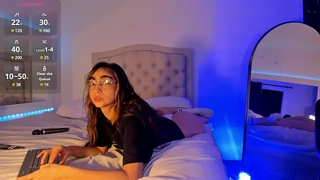 Snapshot of Scarlett_grand chatting on 12-07-24, 02:42 Scarlett grand online show from 12-07-24, 02:42