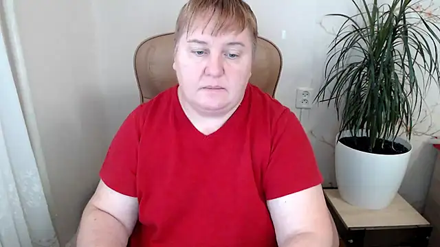 Snapshot of Limonka-Fire chatting on 12-26-24, 12:16 Limonka-Fire online show from 12-26-24, 12:16