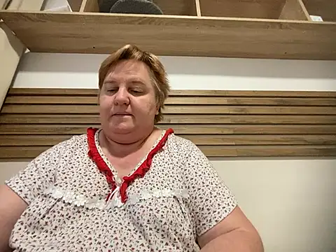 Snapshot of Limonka-Fire chatting on 02-15-25, 04:34 Limonka-Fire online show from 02-15-25, 04:34