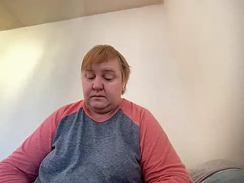 Snapshot of Limonka-Fire chatting on 02-19-25, 07:50 Limonka-Fire online show from 02-19-25, 07:50