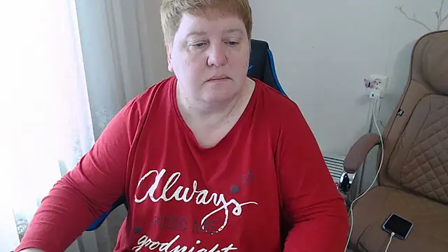 Snapshot of Limonka-Fire chatting on 05-13-26, 07:06 Limonka-Fire online show from 05-13-26, 07:06