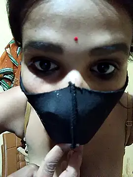 Snapshot of Hoty_girl_143 chatting on 03-06-25, 12:30 Hoty girl 143 online show from 03-06-25, 12:30