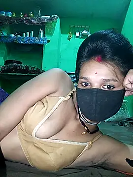 Snapshot of Hoty_girl_143 chatting on 09-21-25, 01:35 Hoty girl 143 online show from 09-21-25, 01:35