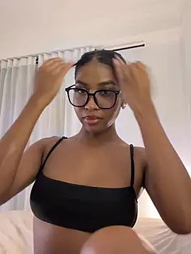 IamCrystal2 online show from 01-13-26, 01:55