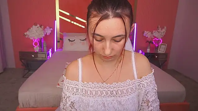 Roxy Rayy online show from 11-19-25, 03:45