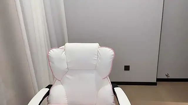 Snapshot of max688 chatting on 04-09-26, 11:37 max688 online show from 04-09-26, 11:37