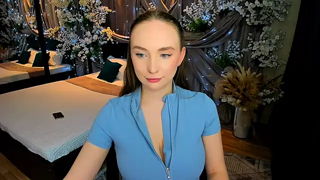 Snapshot of TrueReincarnation chatting on 03-09-25, 04:33 TrueReincarnation online show from 03-09-25, 04:33