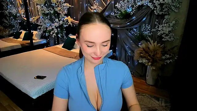 Snapshot of TrueReincarnation chatting on 03-14-25, 10:27 TrueReincarnation online show from 03-14-25, 10:27