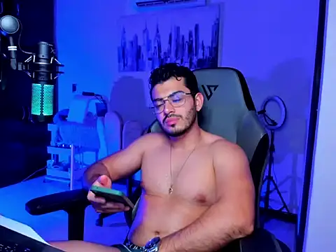 BrunoD31 online show from 04-12-26, 03:22