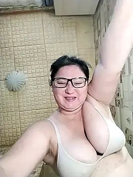 Holly-69 online show from 09-26-25, 09:35