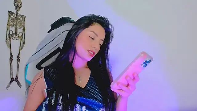 missycanoo online show from 10-19-25, 11:38