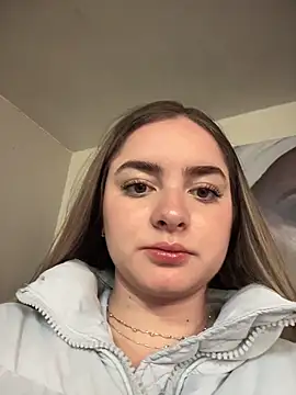 imlindapink online show from 11-18-25, 02:54