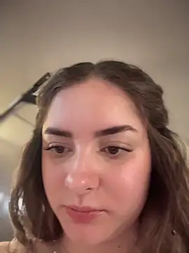 Snapshot of imlindapink chatting on 01-05-26, 06:11 imlindapink online show from 01-05-26, 06:11