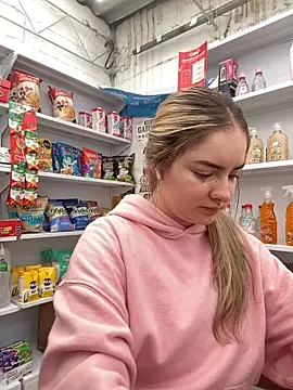 imlindapink online show from 03-17-26, 03:15