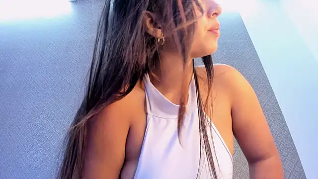 Snapshot of Valery_Foxx_ chatting on 12-19-24, 03:08 Valery Foxx online show from 12-19-24, 03:08