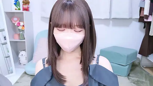 328 mitsuha online show from 09-20-25, 10:38