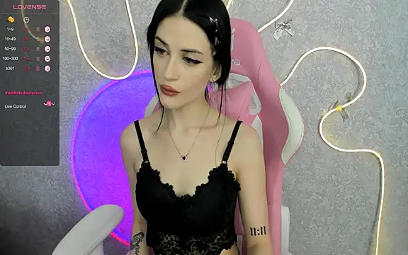 Molly Crystall online show from 03-29-26, 03:39