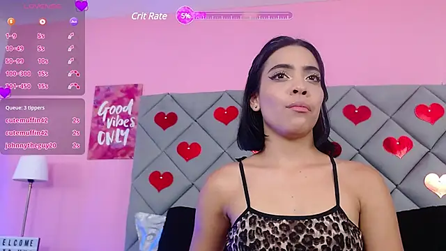 Snapshot of SaraSchmitt chatting on 02-13-25, 07:10 SaraSchmitt online show from 02-13-25, 07:10