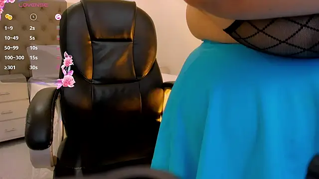 JulietaKane online show from 02-04-25, 07:29