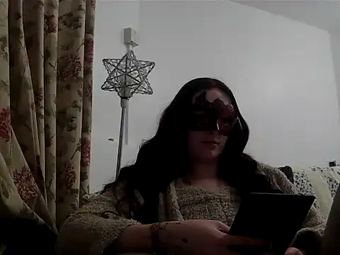 Snapshot of LexiSnowUK chatting on 02-03-26, 09:42 LexiSnowUK online show from 02-03-26, 09:42