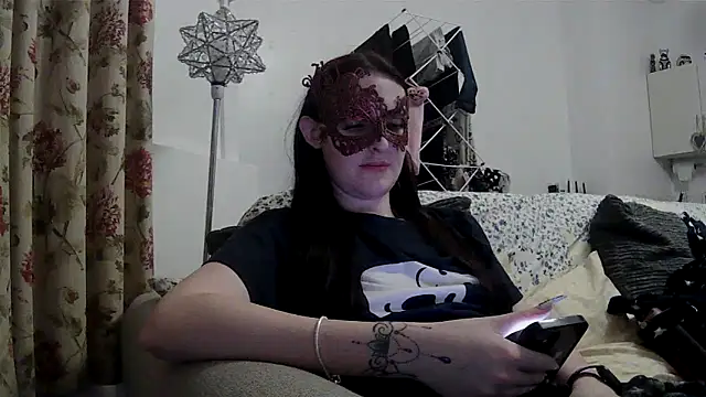 Snapshot of LexiSnowUK chatting on 03-16-26, 10:03 LexiSnowUK online show from 03-16-26, 10:03