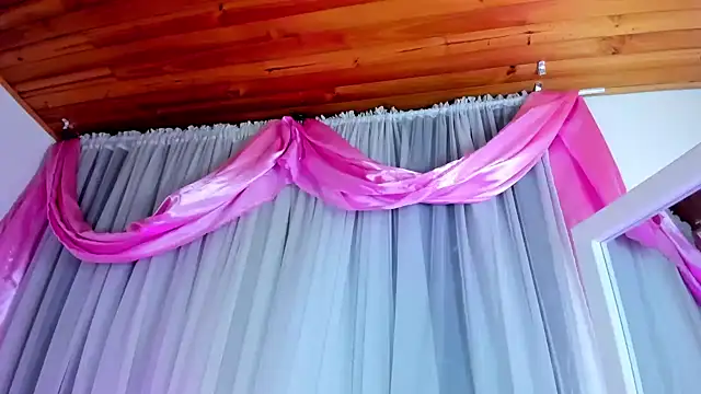  jade white  online show from 02-14-25, 04:09