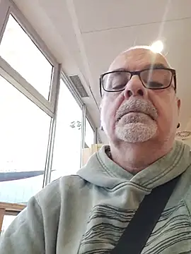 Satiro Sevilla online show from 11-05-25, 02:17