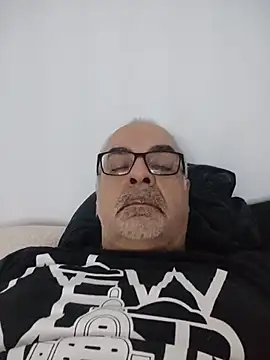 Satiro Sevilla online show from 11-20-25, 02:12